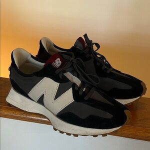 New Balance 327